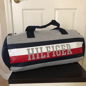 🆕️ Tommy Hilfiger Duffel Bag
